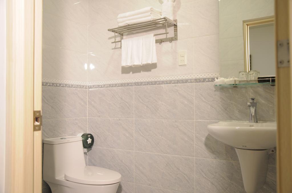 Jiny Tran Hotel Duong Dong  외부 사진